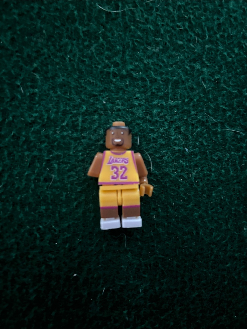 LEGO NBA Los Angeles Lakers #32 Johnson minifigure